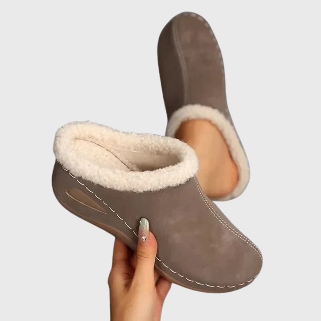 Nova™ – Karvkattega Slip-On Sandalid